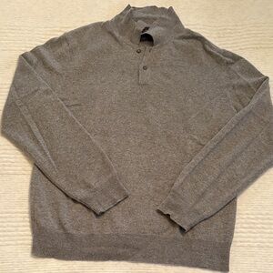 Men's Cashmere Sweater in Gray